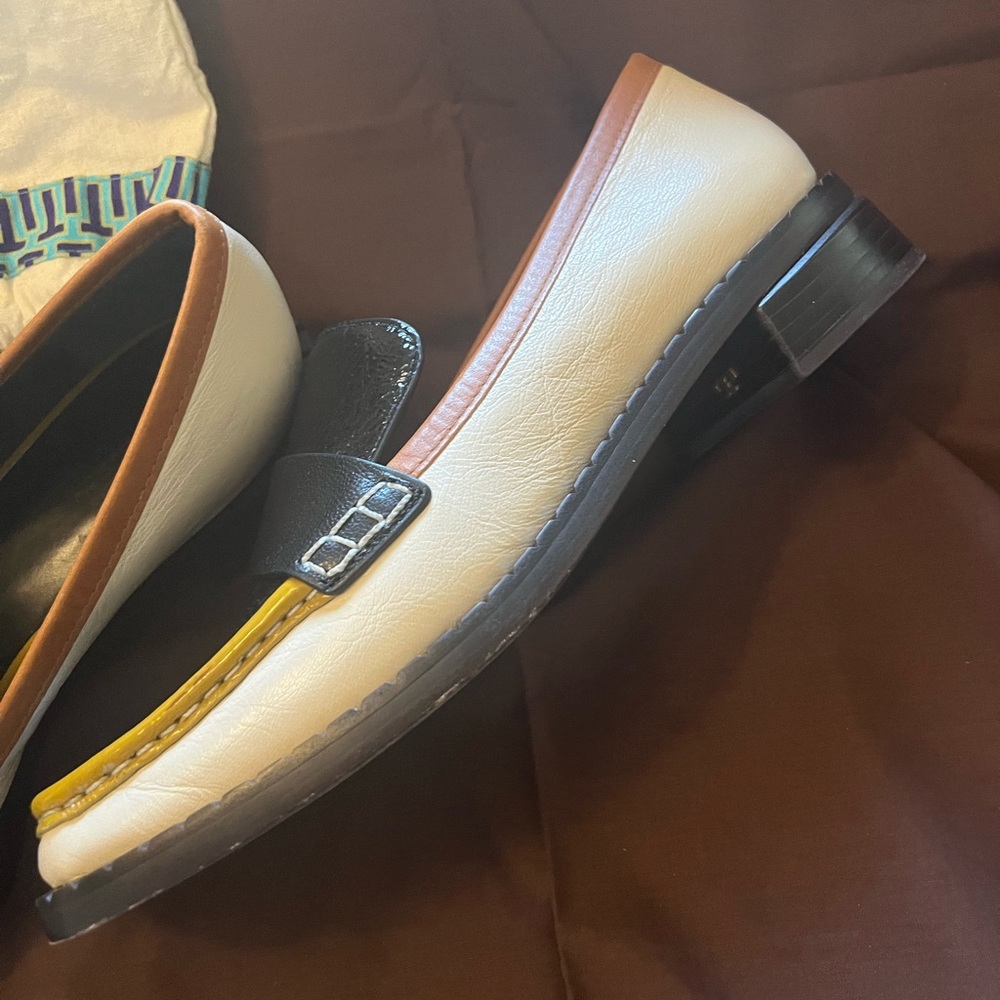 Tory Burch Woman’s Black Patent Loafers with Yellow and White Accents - Picture 9 of 10